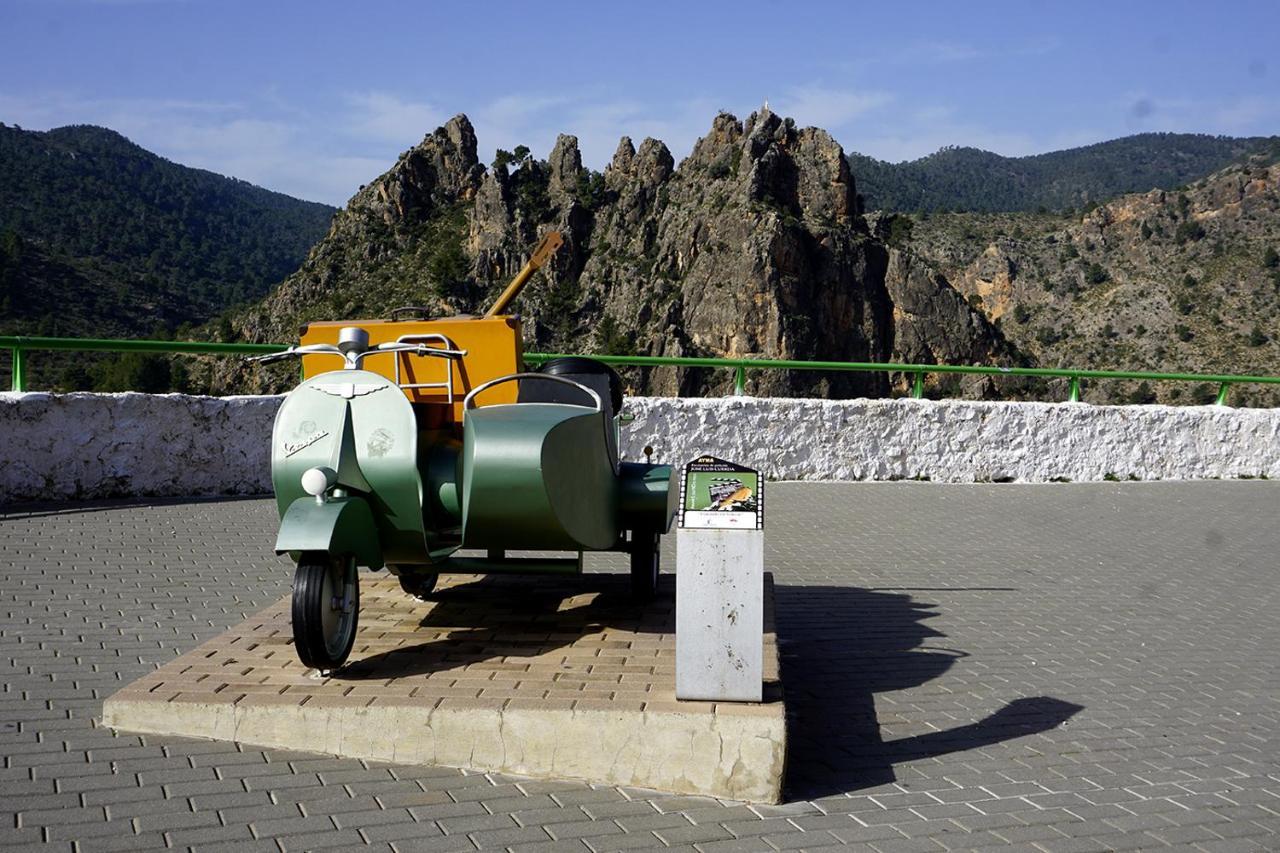 Alojamientos Rurales Entre Rocas Ayna Exterior foto